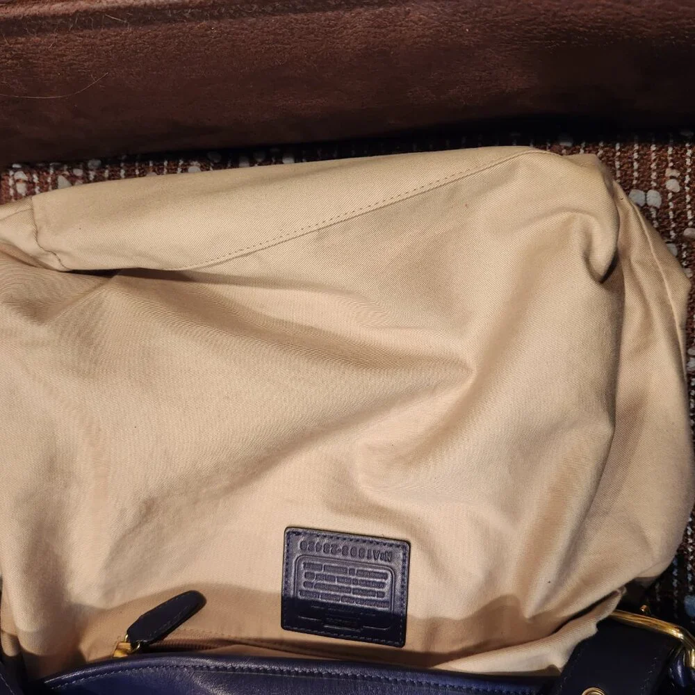 Coach Legacy Leather Large Duffle Horsebit Closure - PURPLE - EUC - Picture 8 of 12